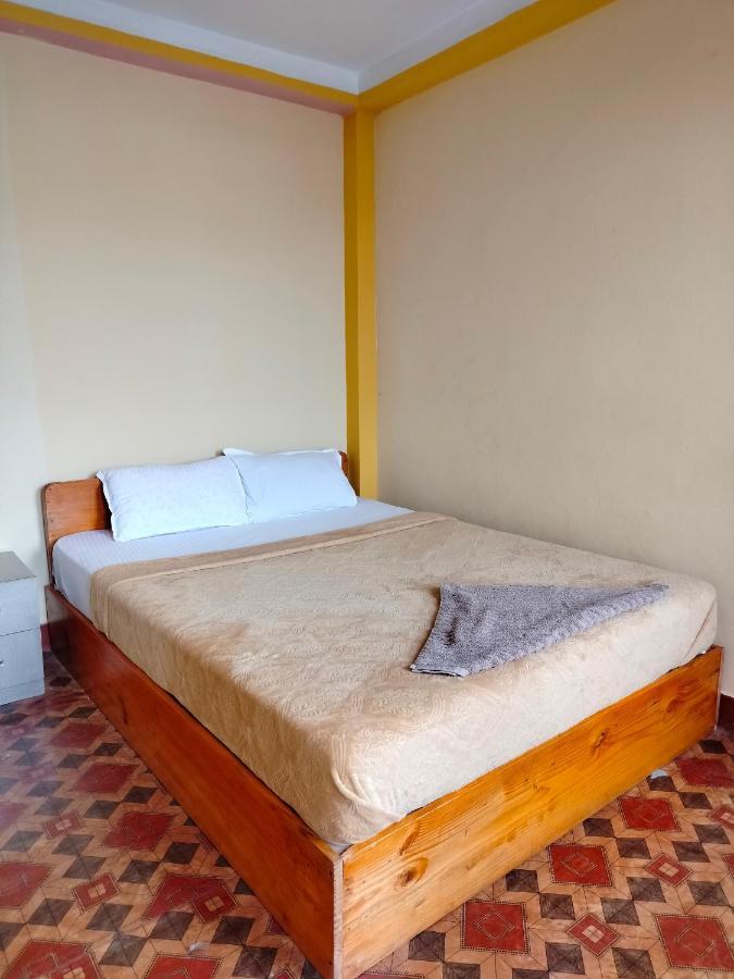 Community Holiday Inn Panaoti Esterno foto